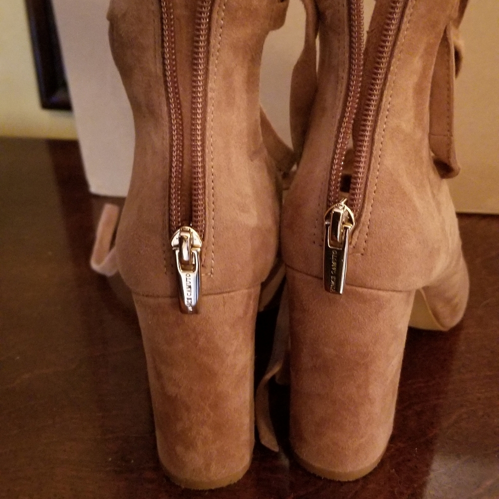 Shoes - Picture 3 of 3